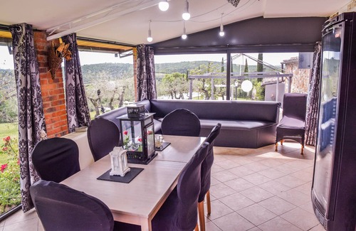 Sinalunga House | Idyllic Retreat with Private Pool & Garden near Siena