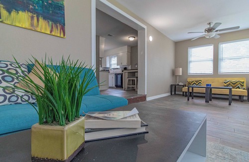 Conway House | Ideal House with Fenced Backyard Near Schools & Hospitals