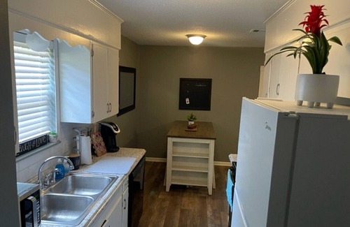 Conway House | Ideal House with Fenced Backyard Near Schools & Hospitals