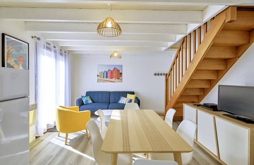 Guerande House | Relaxing Retreat: Garden House with Pool Near La Baule Beach