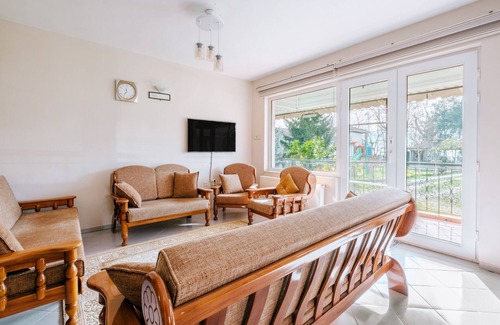 Southern Marmara House | Cozy House with Garden and Balcony in Kartepe