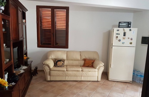 Capaci Villa | Cozy Retreat with Garden, Pool & Ocean Views Near Culture