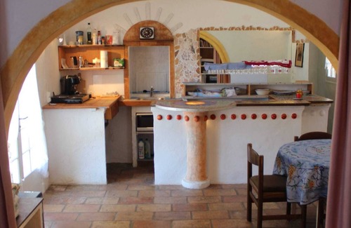 Sainte-Maxime Cottage | Beautiful House with Garden View and Oceanfront Amenities