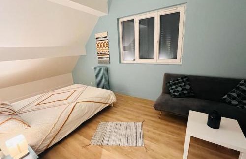 Viroflay House | Modern House with Garden, Minutes from Paris & Versailles