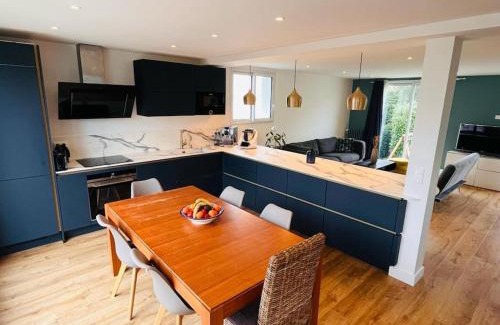 Viroflay House | Modern House with Garden, Minutes from Paris & Versailles