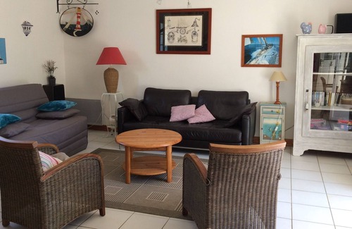 Groix House | Charming House with Garden on Ile de Groix for 5 Guests