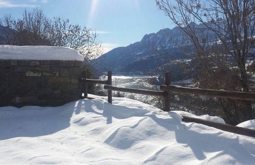 Panticosa Apartment | Idyllic Retreat with Garden in the Aragonese Pyrenees