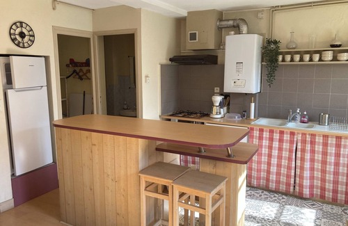 Gerde House | House with garden in the heart of the village of Gerde. Pets allowed.