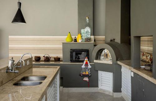 Indaia House | Beachside Retreat with Pool and Grill, Pet Friendly Oasis