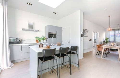 Deurne House | Sunny Terrace House with Kitchen and Child-Friendly Amenities