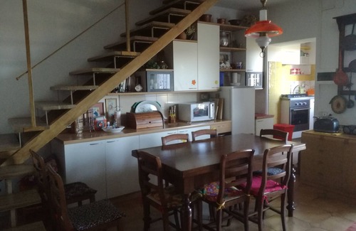 Quarrata House | Panoramic Terrace Retreat with Family-Friendly Amenities