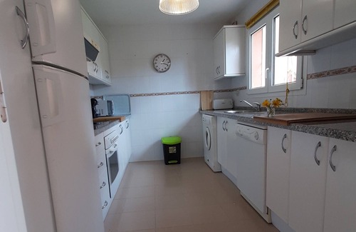 Puerto de la Duquesa House | Family-Friendly House with Garden and Ocean View