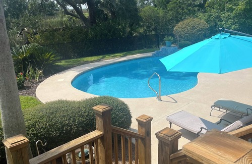 St. Simons Island House | Tranquil House with Pool Surrounded by Nature on the Marsh