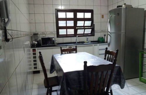 Capivari House | Family-Friendly House with Pool Near Ingleses Beach