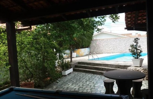 Capivari House | Family-Friendly House with Pool Near Ingleses Beach