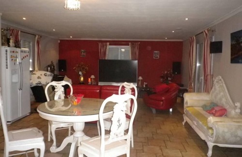 Route d'Arles House | Top-Rated House with Private Pool and Ocean View