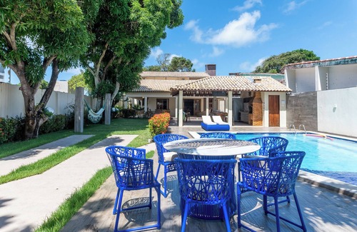 Tamandare House | Spacious House with Pool & Garden near Tamandar Beach