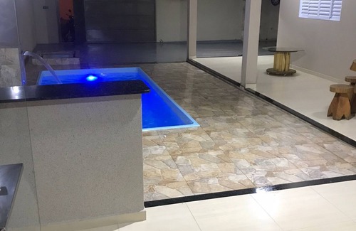 Olimpia House | Relaxing House with Pool, Minutes from Water Parks