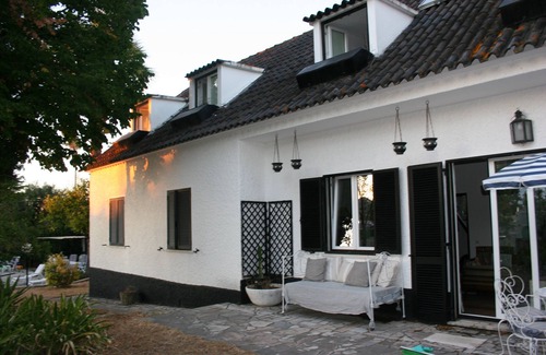 Castelo House | House with pool at the foot of Arrabida, between mountains and sea