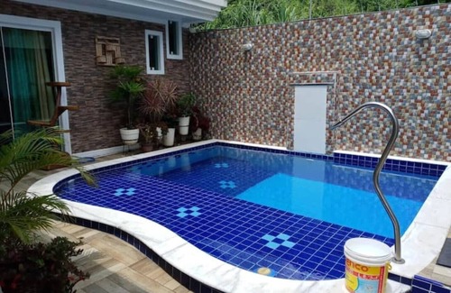 Verolme House | Cozy House with Pool in Angra dos Reis - Pet Friendly Stay