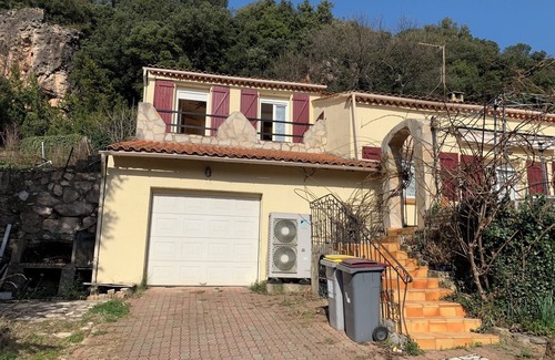 Bedarieux House | Family-Friendly House with Pool & Perfect 10/10 Rating