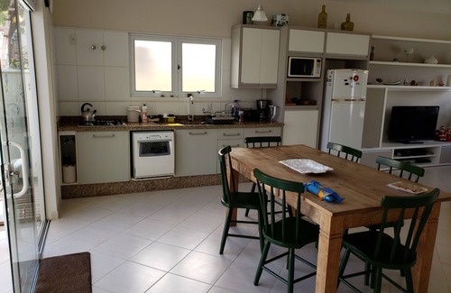 Ponta das Canas House | Ideal House with Pool, Steps from the Beach - 10/10 Rated