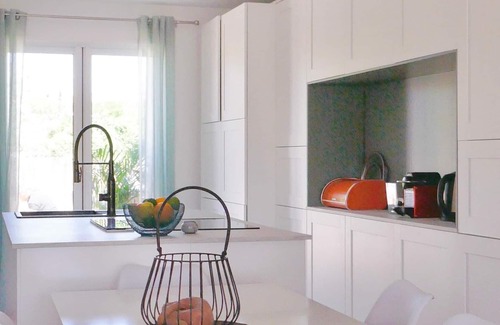 Lunel House | Family-Friendly Retreat with Pool in Lunel, South France