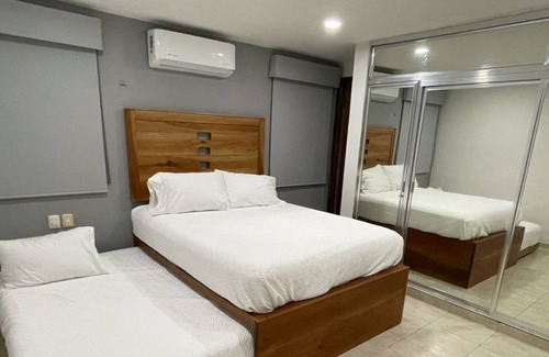 Progreso Municipality House | House with pool in the center of Puerto Progreso