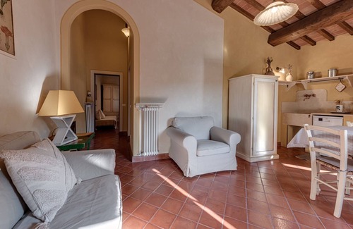 Casole d'Elsa House | Relaxing Poolside Retreat for 4 with Top Amenities