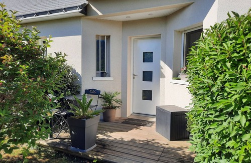 Guerande House | Inviting House with Pool Near Sea in La Baule & Guérande