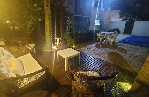Ingleses Centro House | Relaxing Retreat with Pool Steps from the Beach