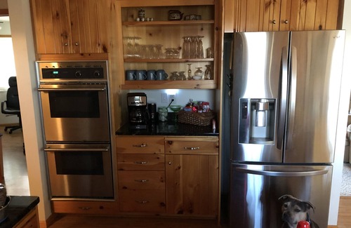 Miltona House | Idyllic Retreat with Private Lake Access & Premier Amenities