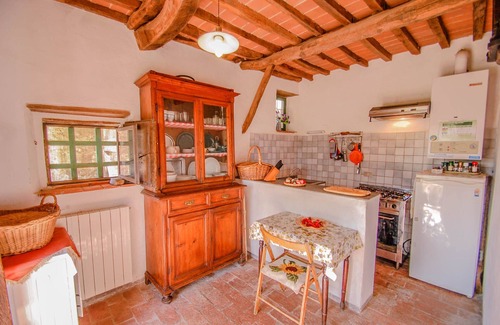 Buti House | Private Pool Retreat with Panoramic Views Near Pisa