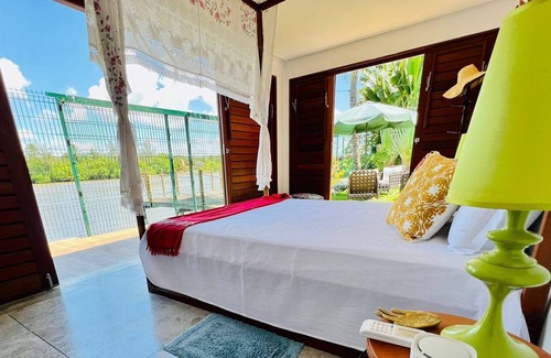 Massagueira House | Relaxing House with Pool on Lagoon Front in Massagueira