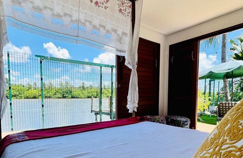 Massagueira House | Relaxing House with Pool on Lagoon Front in Massagueira