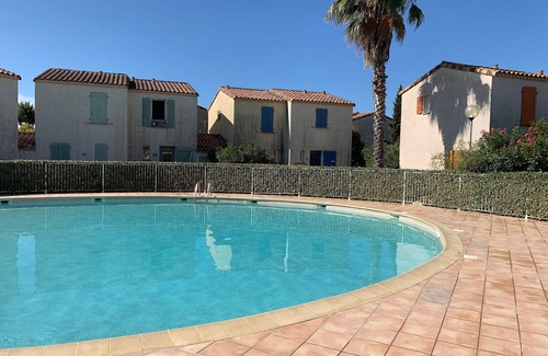 Aigues-Mortes House | Welcoming House with Pool at the Foot of Historic Ramparts