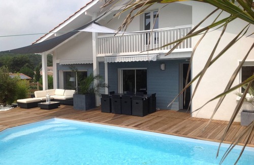 Messanges House | Relaxing House with Pool, 5 Bedrooms & Oceanfront Views