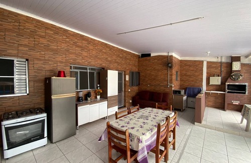 Vista Linda House | Pet-Friendly House with Pool and Space in Bertioga