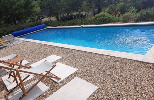 Jouques House | House with swimming pool in the heart of Provence