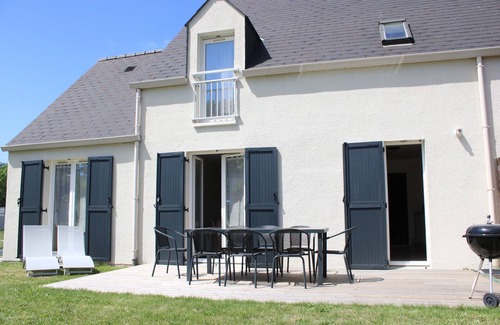 Concarneau House | Seaside Retreat with Terrace, Steps from Cabellou Beaches