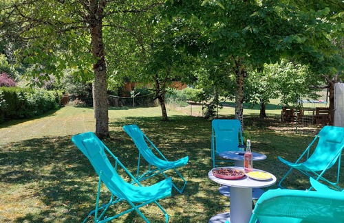 Arcy-sur-Cure House | Spacious House with Expansive Garden and Pool Oasis