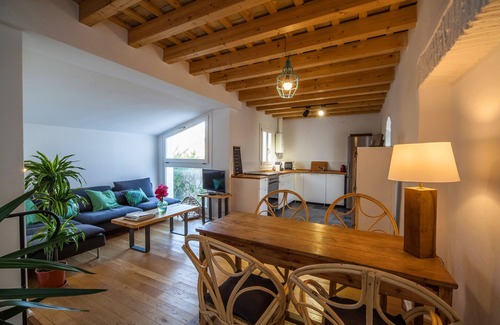 Tarifa House | Historic House with Ocean Views and Spa Amenities