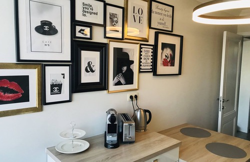 Ensival House | Explore House with Wool 60: Spa, Hot Tub & Breakfast