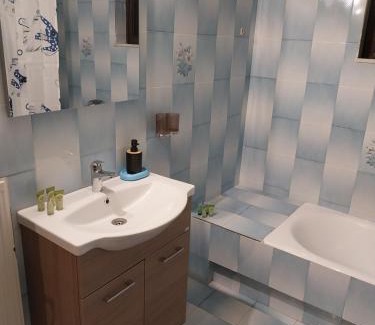 Kato Zachlorou House | Discover House Zachlorou 11 - Pet-Friendly Getaway