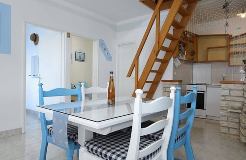 Tkon House | Beautiful House Zelanto Veli with Oceanfront Views in Tkon