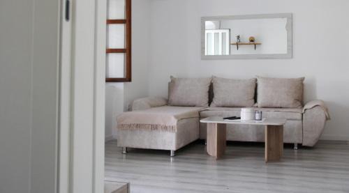 Radanovici Apartment | Discover House9: Pet-Friendly Stay with Breakfast Included