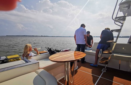 Ronnau Boat Rental | Dream Houseboat Retreat in Lübeck/Travemünde - 10/10 Rating