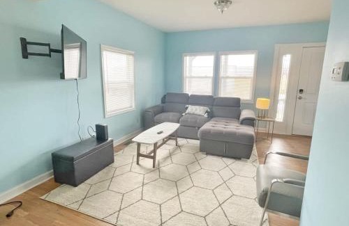 Columbus House | Family-Friendly Bliss at Housepitality - The Lodge Retreat