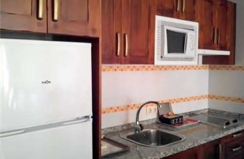 Guevejar Cottage | Pet-Friendly Retreat at Houses Medina with Pool & Spa