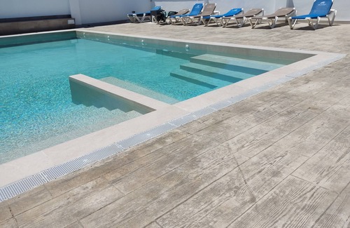 Guevejar Cottage | Pet-Friendly Retreat at Houses Medina with Pool & Spa